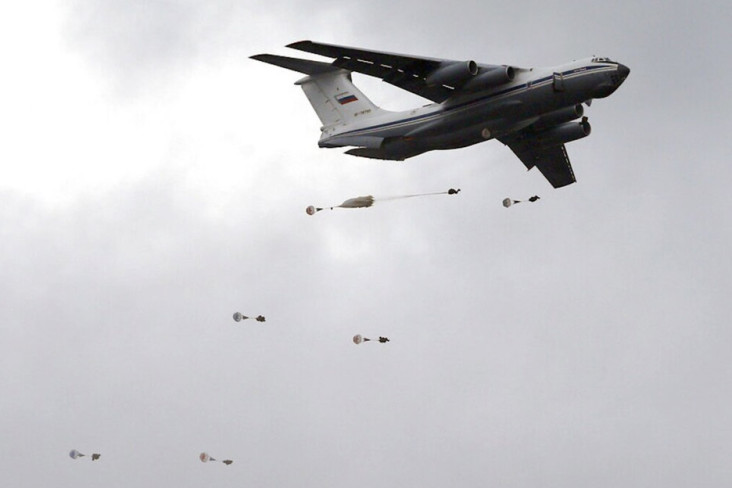 as-bantu-ukraina-tembak-jatuh-pesawat-rusia-yang-membawa-pasukan