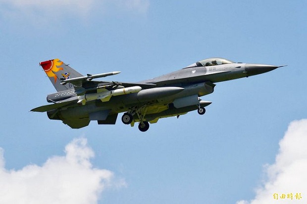 China Hendak Latihan Invasi, Taiwan Kerahkan F-16 dengan Rudal Anti-Kapal
