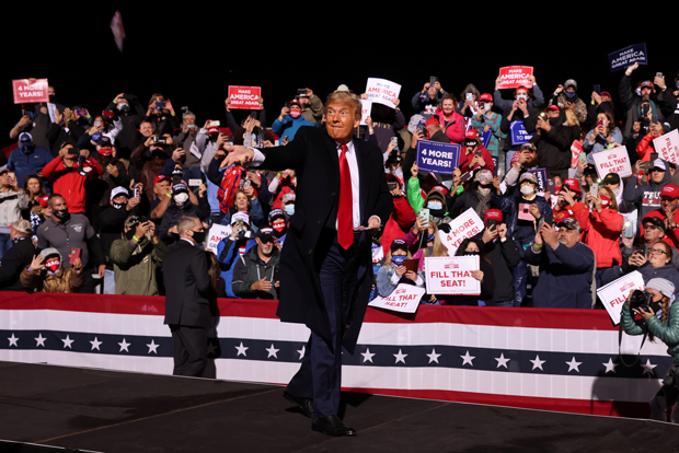 pilpres-amerika-serikat-trump-terus-tutupi-kesenjangan-dengan-biden