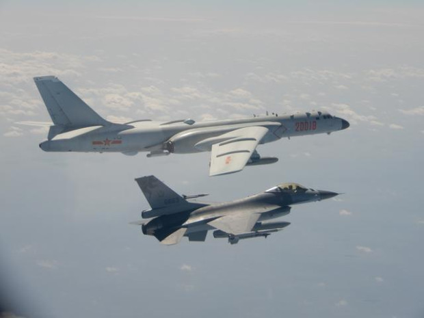 11 Jet Tempur dan Pembom China Dekati Pratas, Taiwan Aktifkan Rudal