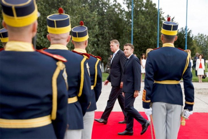 macron-prancis-akan-lakukan-segalanya-untuk-hentikan-pasukan-rusia