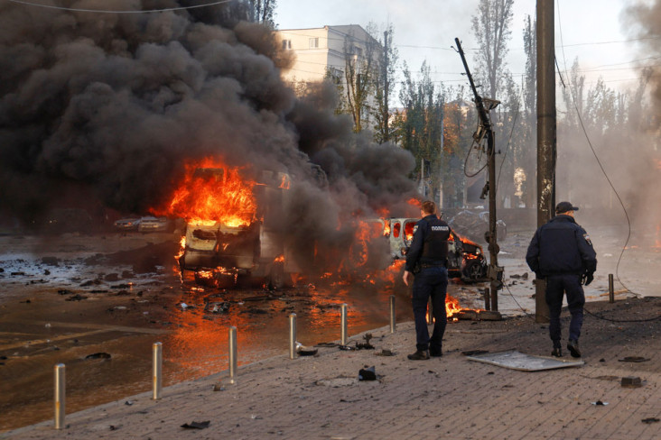 ukraina-dibombardir-rusia-biden-janji-kirim-sistem-pertahanan-udara