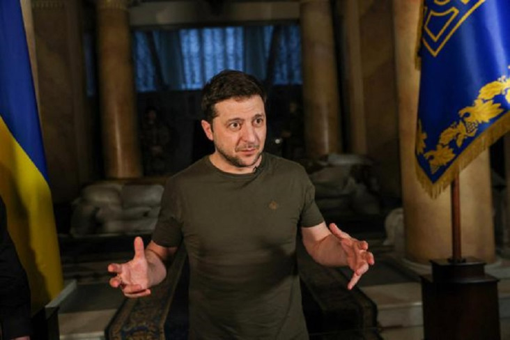 zelensky-ukraina-hancurkan-pasukan-moskow-rusia-akan-jadi-pengemis