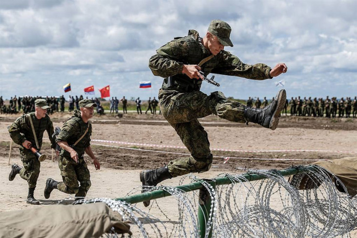 300-personelnya-tewas-unit-elit-marinir-rusia-kecam-keputusan-komandan