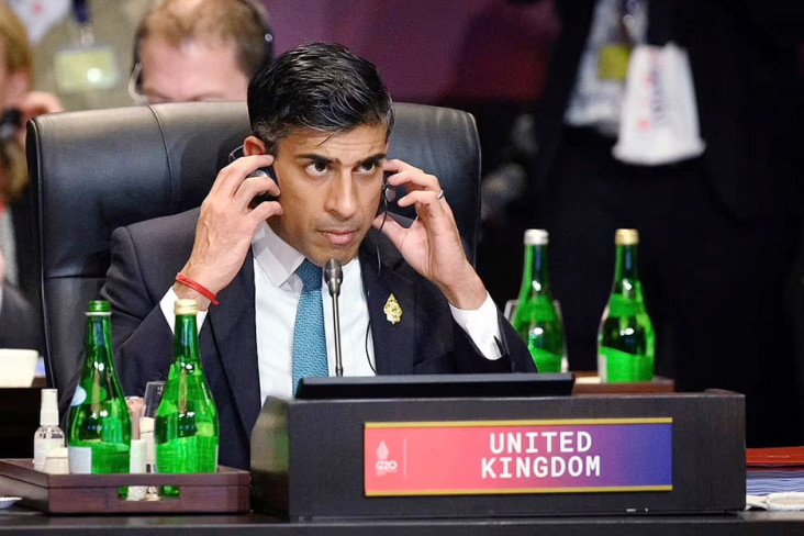 pm-inggris-kepada-menlu-rusia-pergi-dari-ukraina