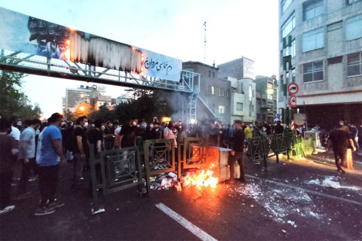 kepala-ham-pbb-desak-iran-hentikan-kekerasan-pada-demonstran