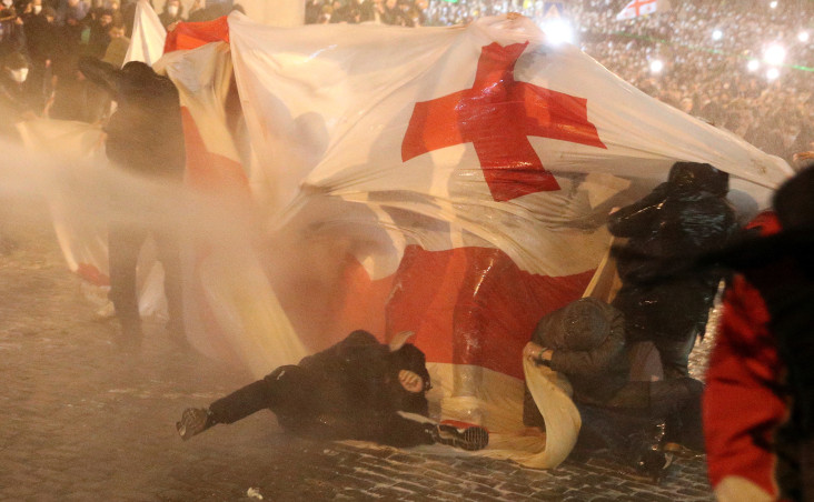 georgia-rusuh-demonstran-tolak-ruu-agen-asing-gaya-rusia