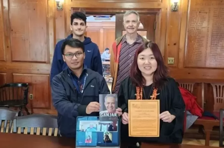 Buku Membongkar Pikiran Ganjar Dikaji di Universitas Yale Amerika Serikat 