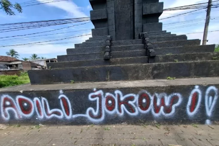 Viral Aksi Vandalisme Adili Jokowi Marak di Malang, Begini Reaksi Warga