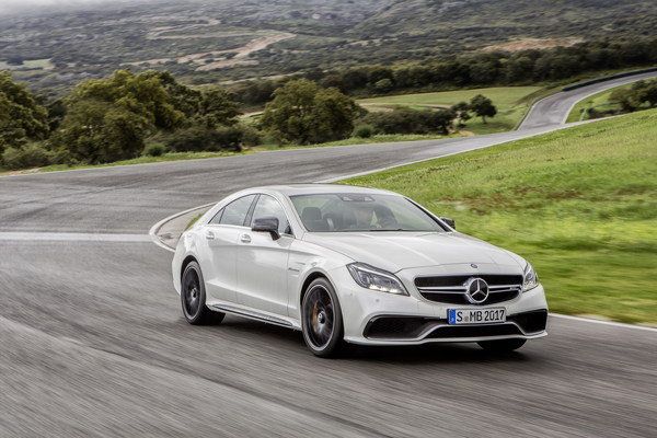 Sejarah, Perkembangan dan Buying Guide Mercedes-Benz di Indonesia
