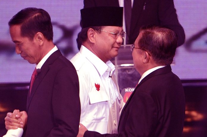 Jokowi-Prabowo Rebutan Jusuf Kalla?