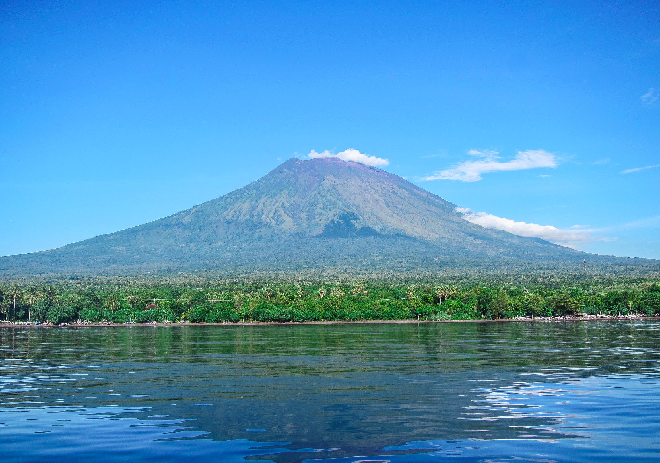 7 Puncak Gunung  Tertinggi Di  Kawasan Bali  Dan Kepulauan 