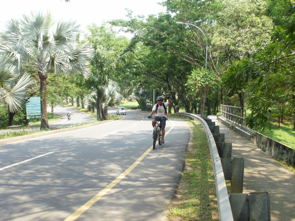 7 Hal ajaib yang cuma ada di Sentul City