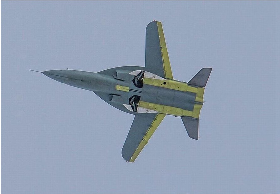 tech-news-sr-10-russian-forward-swept-wing-jet-trainer
