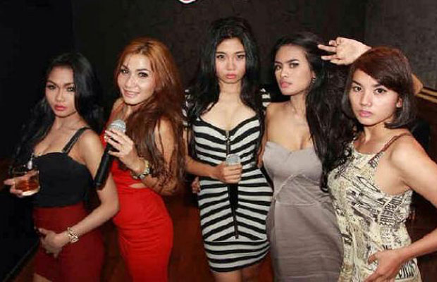 marak-peredaran-miras-di-rumah-bernyanyi