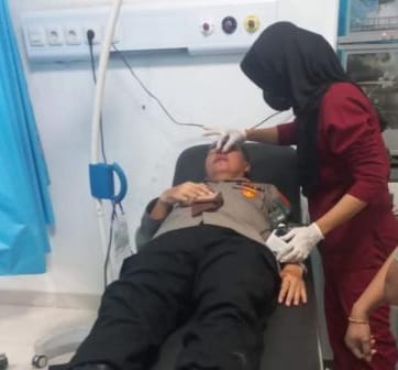 Coba Bubarkan Tawuran, Kapolsek Medan Belawan Cidera Kena Lemparan Batu