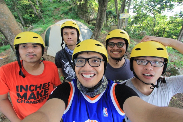 Panjat Tebing Asik di Badega Gunung Parang, Purwakarta