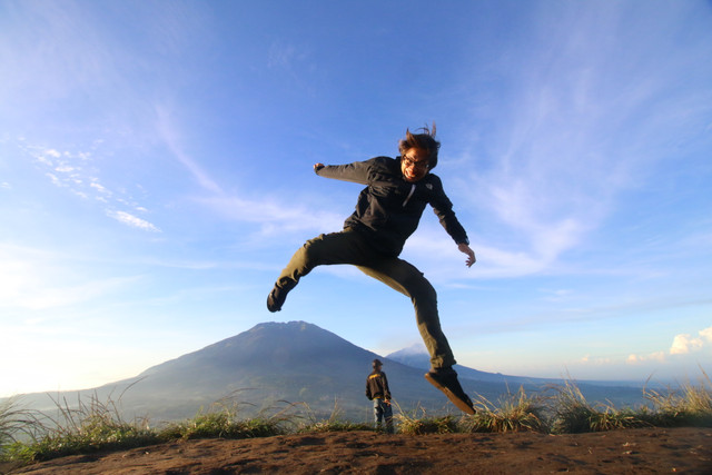 Muncak Gunung Andong, Magelang, Jawa Tengah