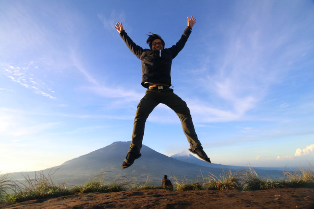 Muncak Gunung Andong, Magelang, Jawa Tengah