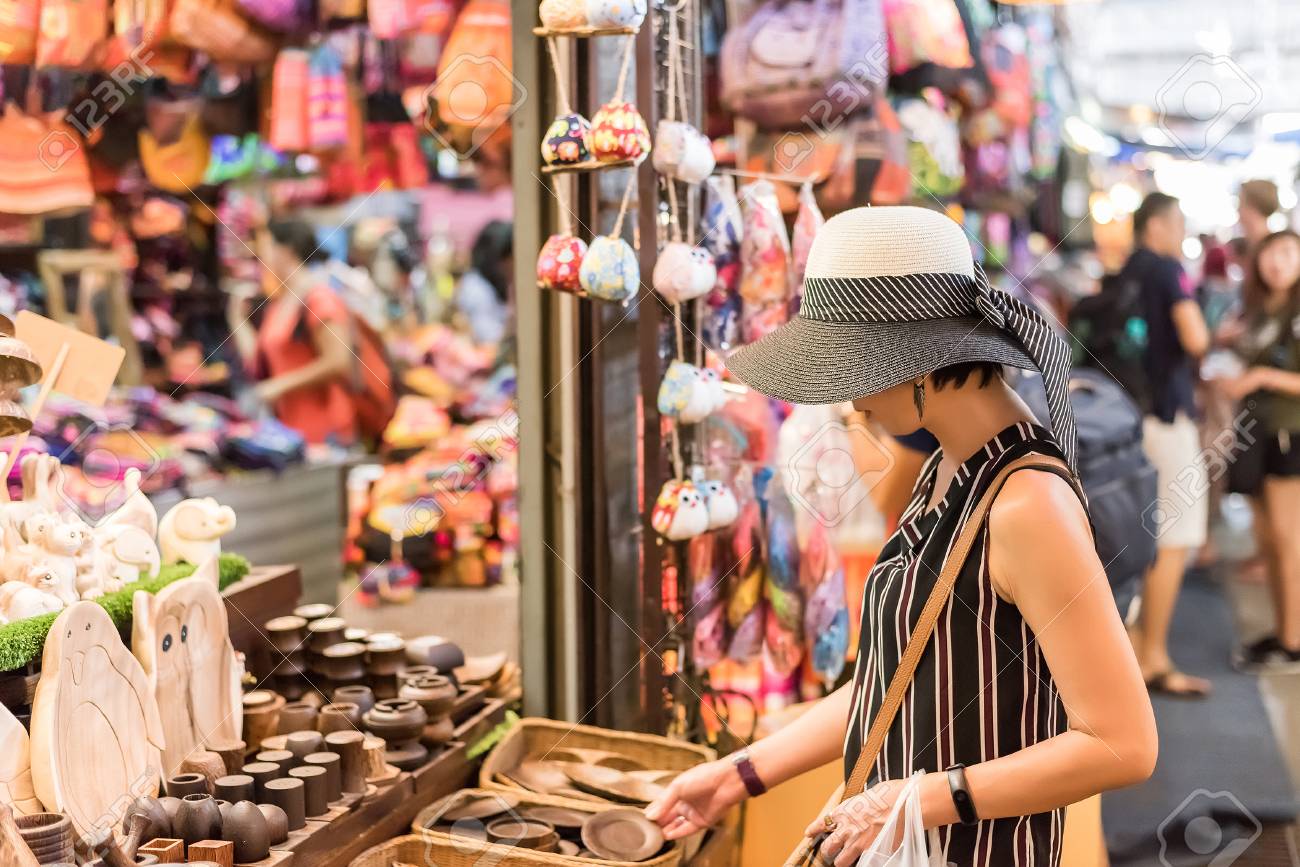 7 Tempat Shopping di Bangkok Thailand, Surga Bagi yang Doyan Belanja!