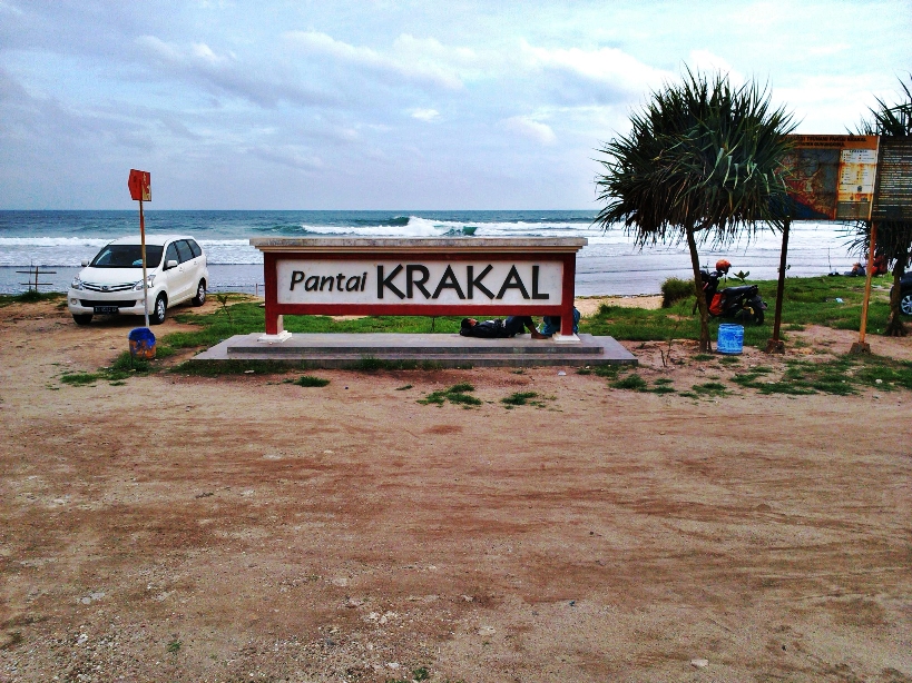 &quot;Inspiratif&quot; Darto, Guru SD Sulap Pantai Krakal Gunung Kidul Seindah Tanah Lot Bali