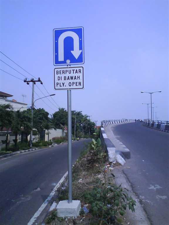 Alasan pengendara motor melawan arah (forbidden)