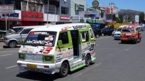 kenyataan manis pengguna angkot dan bis di indonesia