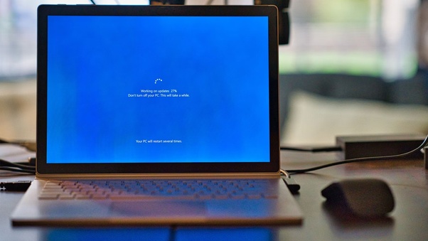 “Support Windows 10 Resmi Berakhir — Apakah Kamu Masih Bisa Aman Pakai?