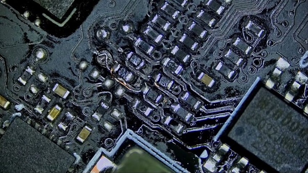 MSI RTX 5090 Lightning Z ini rusak karena pemiliknya 