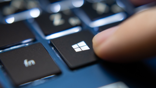 “Support Windows 10 Resmi Berakhir — Apakah Kamu Masih Bisa Aman Pakai?