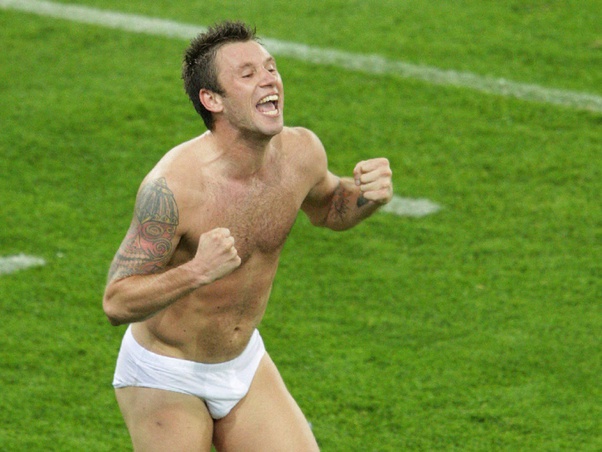 Pesepak bola Ini Kecanduan Berhubungan Badan