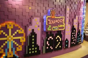 Melihat Perbandingan Isi Kantor Google VS Yahoo