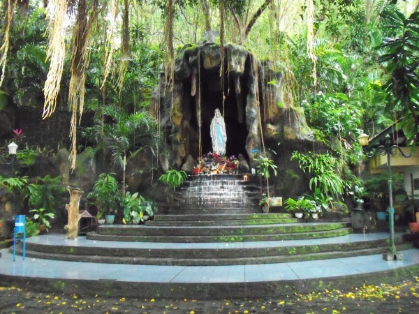 &#91;CoC Regional: Lokasi Wisata&#93; Gua Maria Kaliori di Banyumas