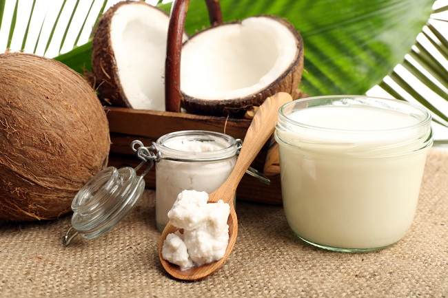 manfaat-minyak-kelapa-bagi-kesehatan-dan-kecantikan