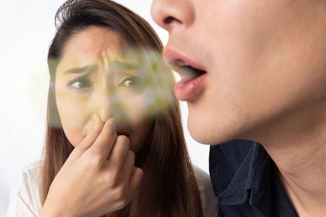 Kenali 6 Penyebab Bau Mulut, Salah Satunya adalah Asam Lambung