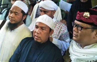 Agak Pincang dan Sulit Bicara, Bernard Abdul Jabar Minta Penangguhan Penahanan