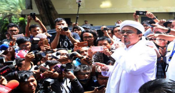 Hasil Swab Habib Rizieq Sudah Ada, Tetapi Rahasia