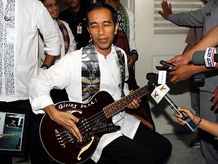 Media Asing Prediksi Suramnya Karir Jokowi bila jadi Presiden akibat Masalah Ekonomi