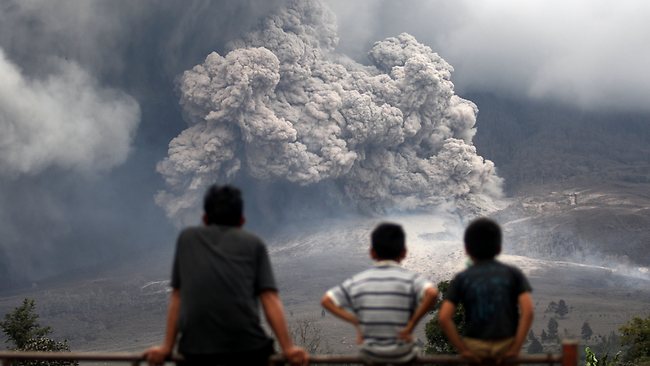 FOTO: Erupsi Dahsyat Gunung Sinabung Tewaskan 14 Warga