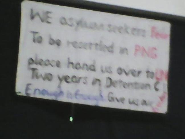 parasite news,Desperate asylum seekers resort to self harm in Manus Island protests