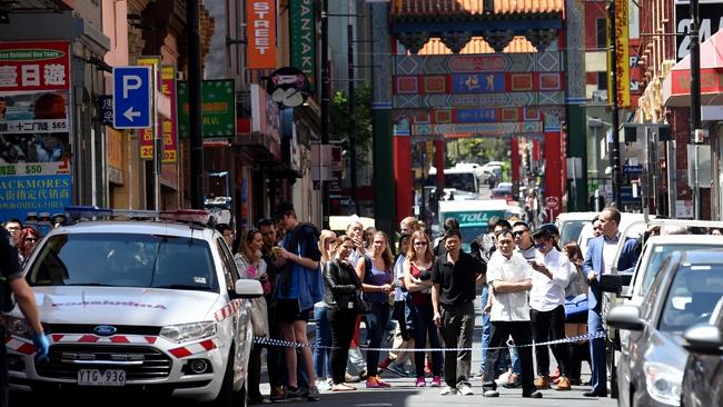 haiyaaa-newsman-stabbed-in-chinatown-during-busy-lunch-rush