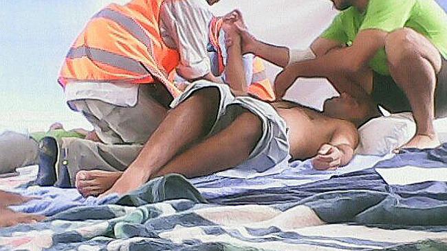 parasite news,Desperate asylum seekers resort to self harm in Manus Island protests