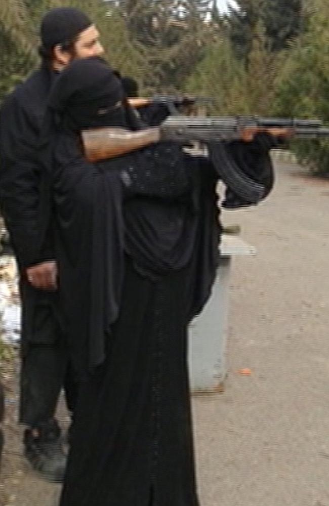 OMG,Australian jihadist’s wife, kids begged to come home, his former ‘slave’ reveals