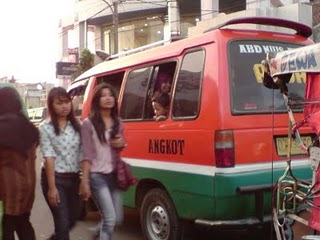 Yang lagi di Bandung,,,masup gaan,,,rute angkot inside