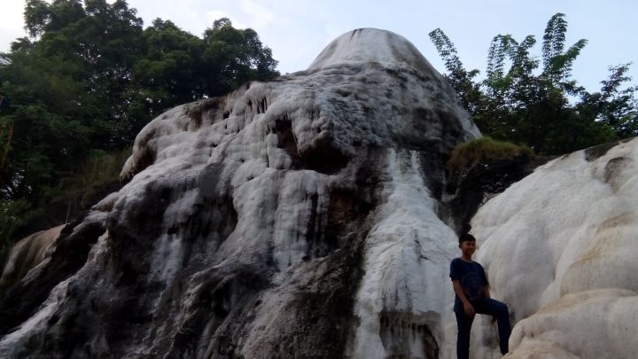 Gunung Kapur : Melepaskan Penat di Pinggiran jakarta