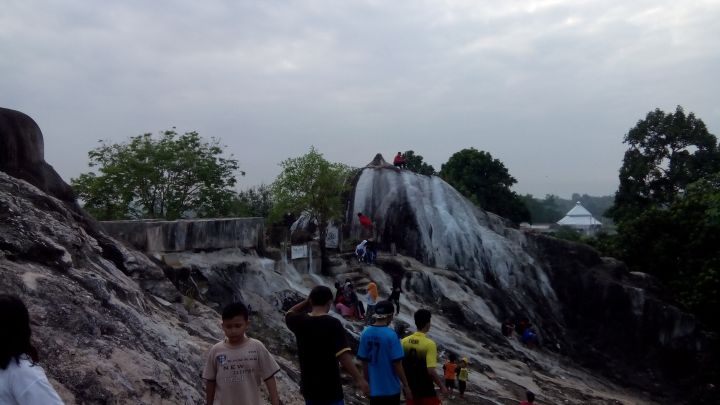 Gunung Kapur : Melepaskan Penat di Pinggiran jakarta