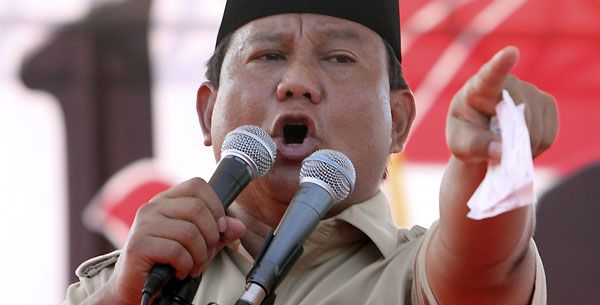 prabowo-jenderal2-itu-tidak-makar-jangan-takuti-dgn-senjata-yang-dibelikan-rakyat