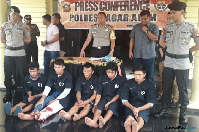 dijebak-siswi-sma-dirudapaksa-5-pria-mabuk-di-hotel-selamat-krena-loncat-dari-jendela