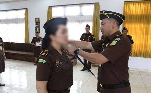 oknum-jaksa-cantik-jadi-tersangka-suami-minta-3-pejabat-selingkuhnya-dihukum