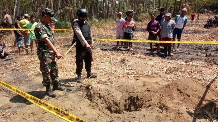 bom-pesawat-sukhoi-seberat-125-kg-jatuh-di-kebun-tebu-warga-panik